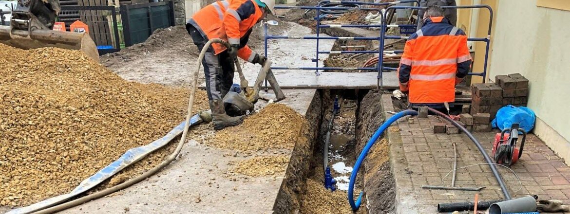 les-travaux-d-adduction-d-eau-potable-a-volmerange-photo-rl-1646330552