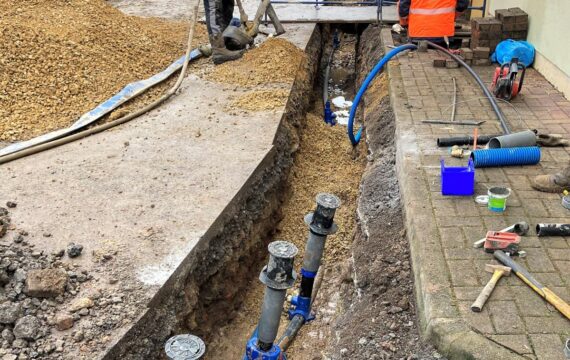 les-travaux-d-adduction-d-eau-potable-a-volmerange-photo-rl-1646330552