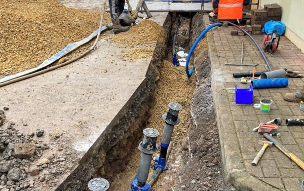 les-travaux-d-adduction-d-eau-potable-a-volmerange-photo-rl-1646330552