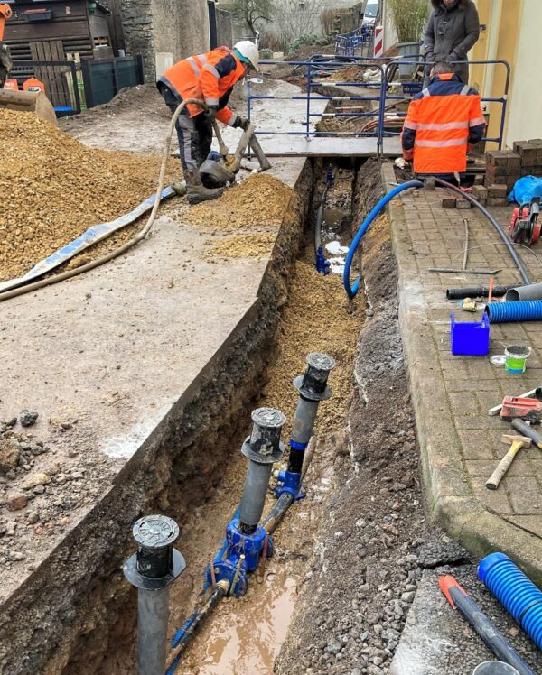 les-travaux-d-adduction-d-eau-potable-a-volmerange-photo-rl-1646330552 les-travaux-d-adduction-d-eau-potable-a-volmerange-photo-rl-1646330552